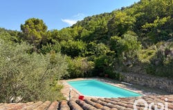 Saint-Paul-Trois-Châteaux, Rhône-Alpes 26130