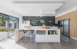 Salles, Nouvelle-Aquitaine 33770