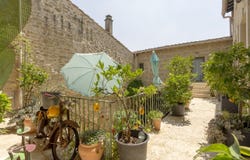 Aigues-Vives, Languedoc-Roussillon 30670