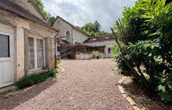Molosmes, Burgundy 89700