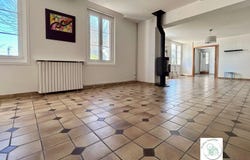 Bourg, Aquitaine 33710
