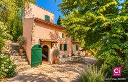 Cotignac, Provence-Alpes-Côte d'Azur 83570