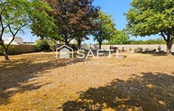 Saint-Meme-Les-Carrieres, Poitou-Charentes 16720