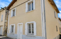 Baignes-Sainte-Radegonde, Poitou-Charentes 16360