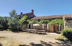 Caylus, Midi-Pyrénées 82160
