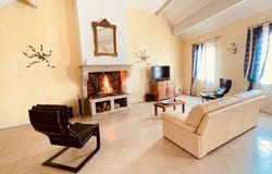 Quenne, Burgundy 89290