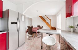 Champigny, Burgundy 89340