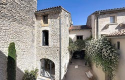 Aramon, Languedoc-Roussillon 30390