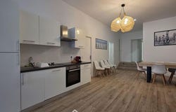 Reims, Champagne-Ardenne 51100