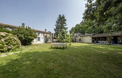 Saintes, Poitou-Charentes 17100