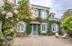 Houdan, Yvelines 78550