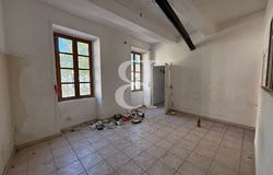Grignan, Auvergne-Rhône-Alpes 26230