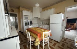 Villars, Centre 28150