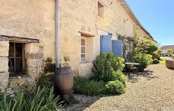 AUBETERRE SUR DRONNE, Poitou-Charentes 16390