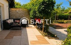 Saint-Etienne-De-Chigny, Centre 37230