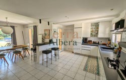 Laroque-des-Albères, Languedoc-Roussillon 66740