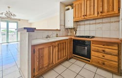 Uzès, Languedoc-Roussillon 30700