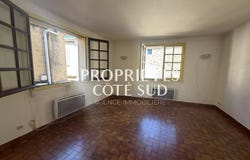 Lirac, Languedoc-Roussillon 30126