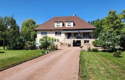 Fontaines, Burgundy 71150