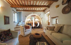 Lussan, Languedoc-Roussillon 30580