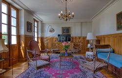 Joigny, Burgundy 89300