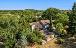 Lauzerte, Midi-Pyrénées 82110