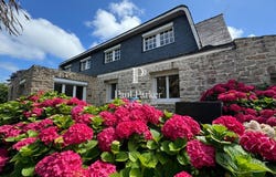 Larmor-Baden, Brittany 56870