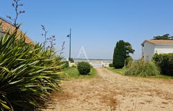 PORT DES BARQUES, Nouvelle-Aquitaine 17730