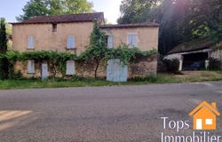 Caylus, Midi-Pyrénées 82160