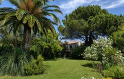 Garons, Languedoc-Roussillon 30128