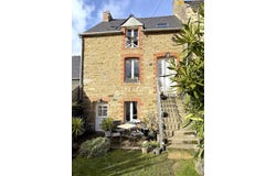 Saint-Lunaire, Brittany 35800
