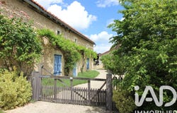 Civray, Poitou-Charentes 86400