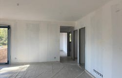 Nîmes, Languedoc-Roussillon 30000