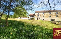 CHALAMONT, Auvergne-Rhône-Alpes 01320