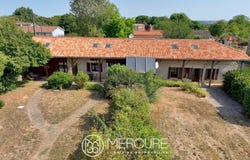 Lezay, Poitou-Charentes 79120