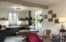 Vallon-en-Sully, Auvergne 03190
