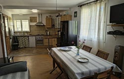 Lapradelle-Puilaurens, Languedoc-Roussillon 11140