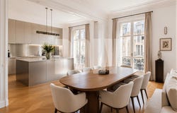 Paris, Île-de-France 75008