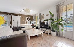 Charnay-Les-Macon, Bourgogne 71850