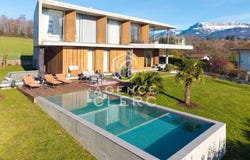 Annecy, Haute-Savoie 74940