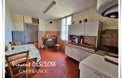 Brassy, Burgundy 58140