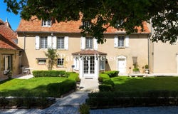Bouges-le-Château, Centre 36110