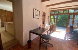 Caylus, Midi-Pyrénées 82160