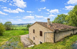 Lauzerte, Midi-Pyrénées 82110
