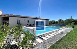 Jonzac, Poitou-Charentes 17500