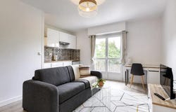 Orleans, Centre-Val de Loire 45000