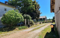 Baignes-Sainte-Radegonde, Poitou-Charentes 16360