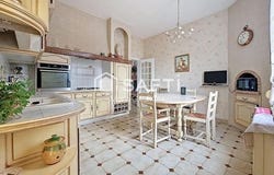 Reims, Champagne-Ardenne 51100