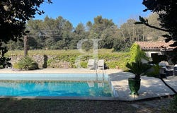 Suze-la-Rousse, Auvergne-Rhône-Alpes 26790