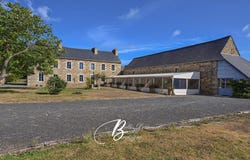 Tréguier, Brittany 22220